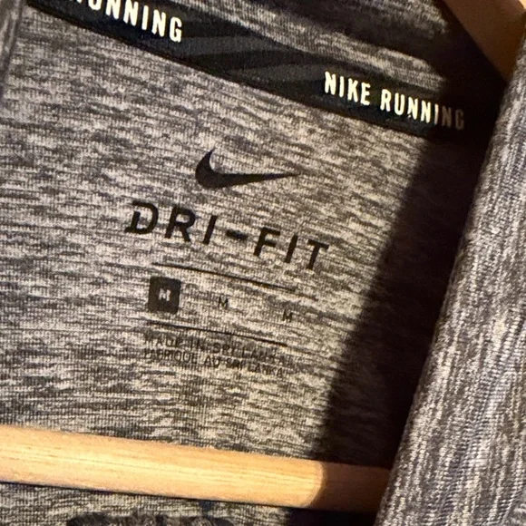 Nike Dri-FIT Element Heather Gray men's 1/4-zip running top - Picture 2 of 10